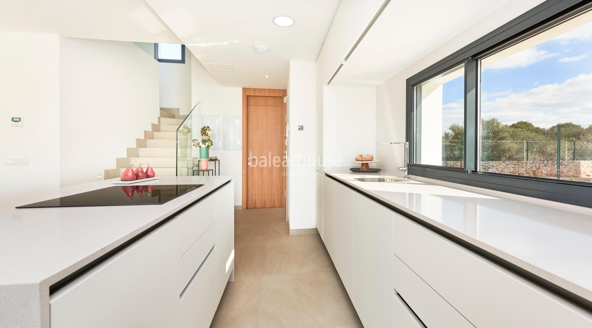 Modern new villas near the beach of Sa Rápita with private garden and swimming pool