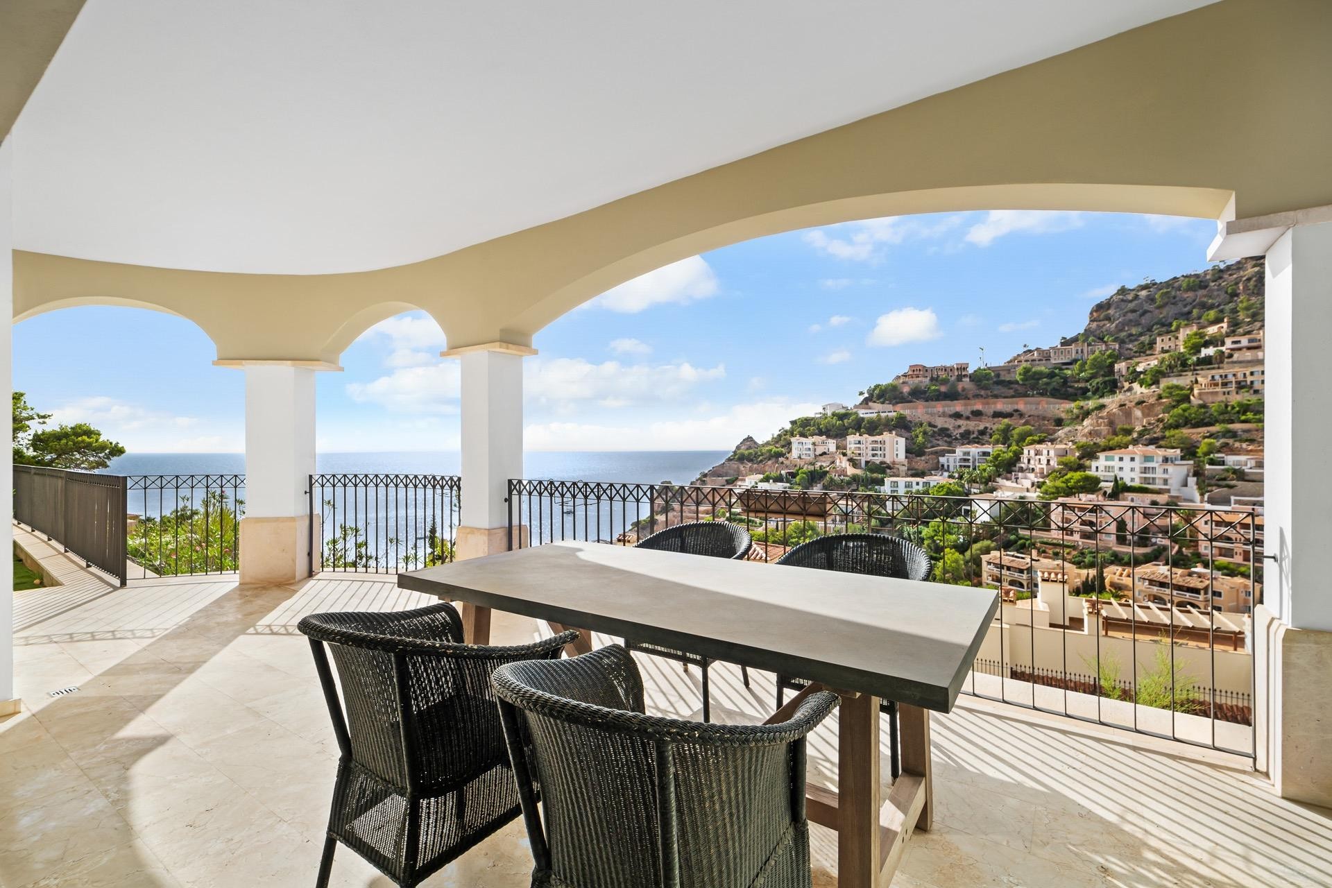Ausgezeichnete Immobilie mit atemberaubendem Meerblick in Puerto de Andratx