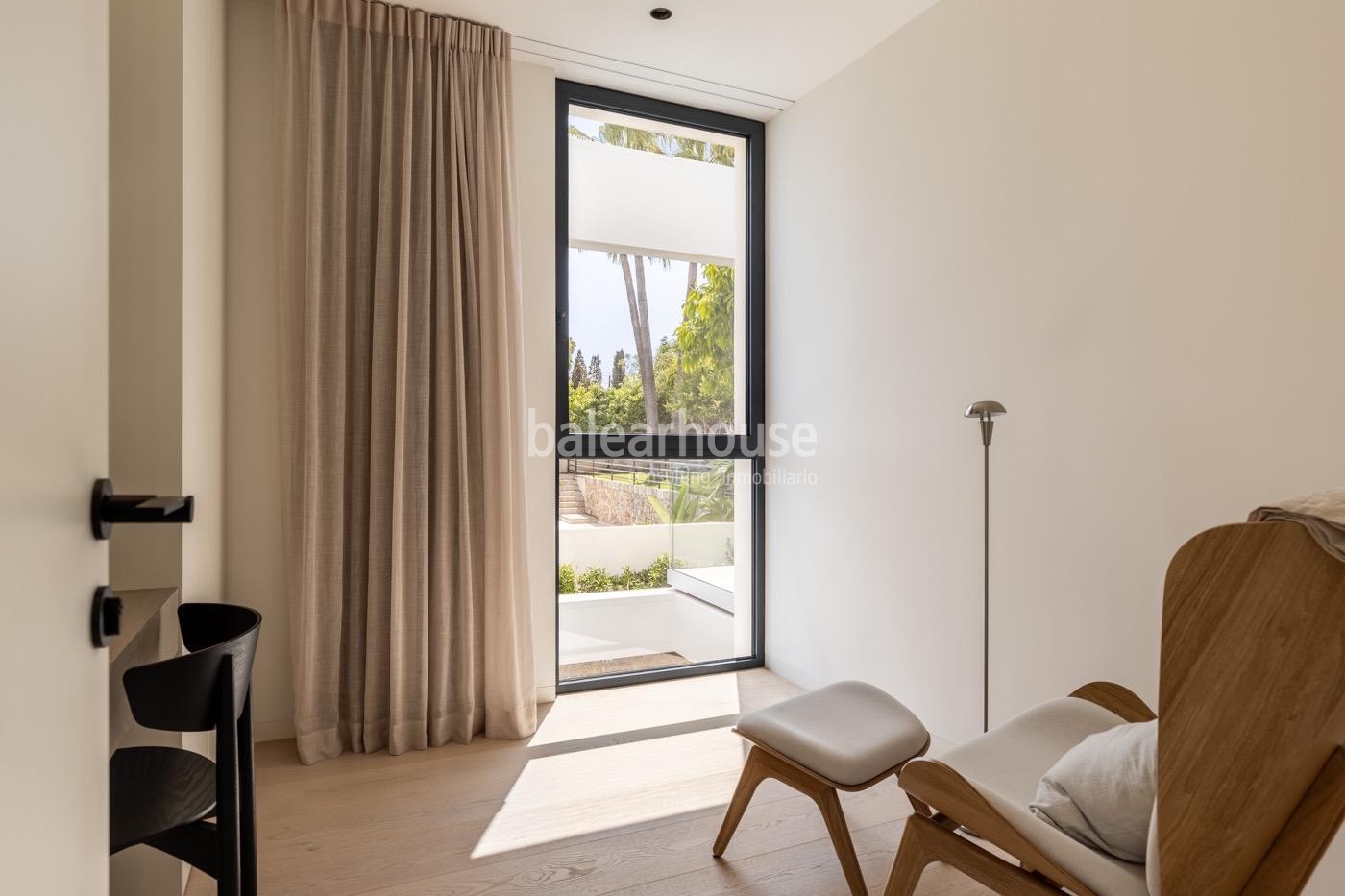 Excelente ático nuevo con magníficas vistas al mar y solárium privado con piscina en San Agustín
