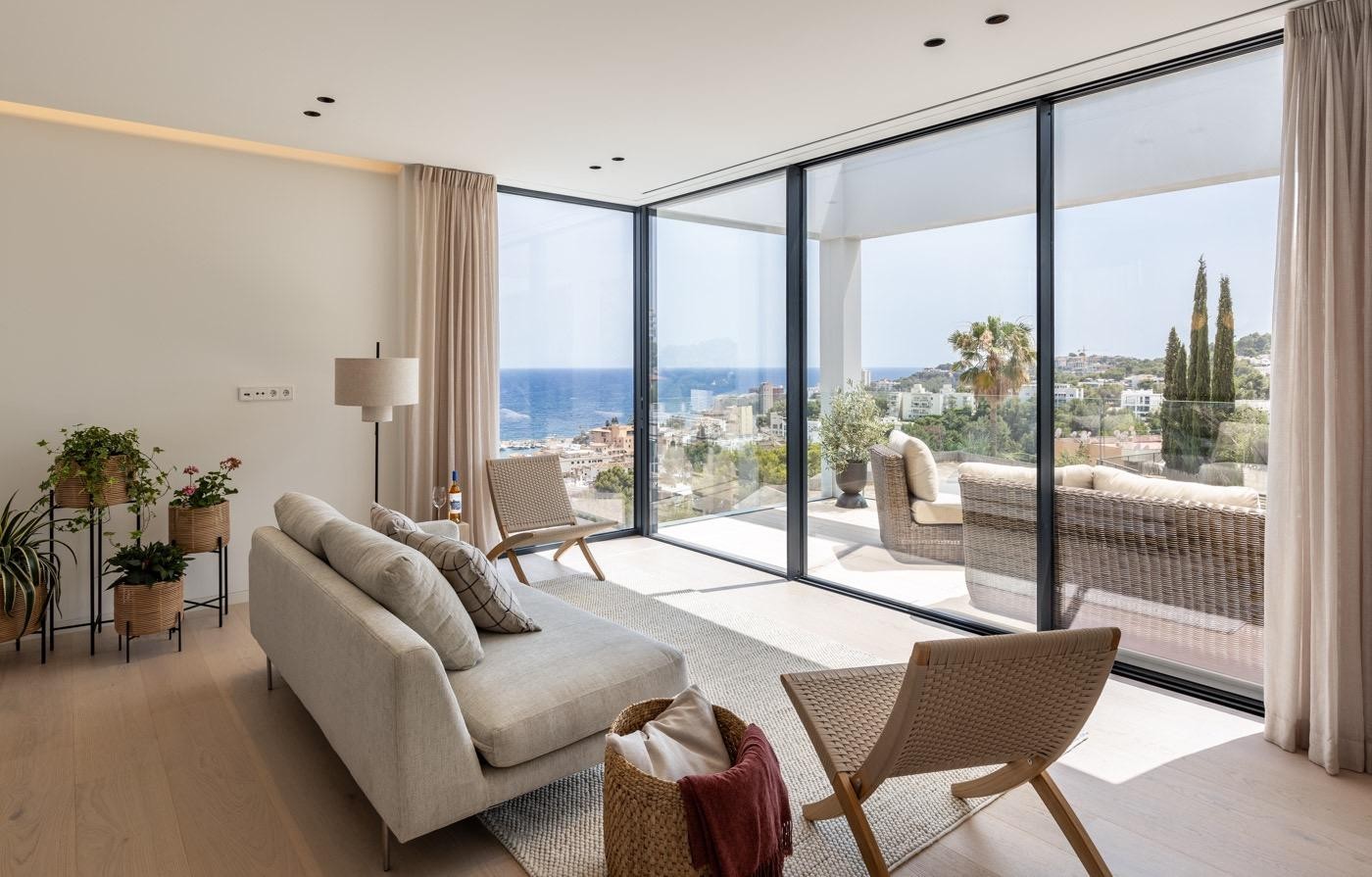 Precioso ático nuevo con magníficas vistas al mar, solárium y piscina privada en San Agustín