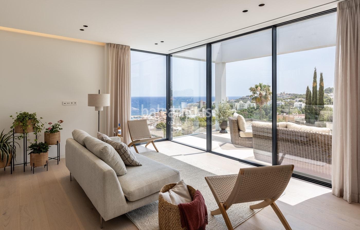 Beautiful new penthouse with magnificent sea views, solarium and private swimming pool in San Agustí