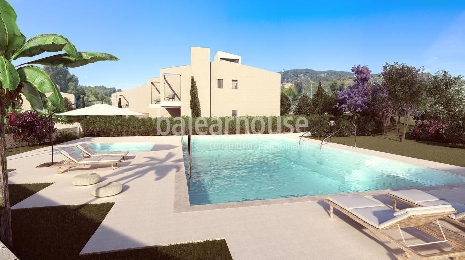 Modern newly built detached houses in the green area of Sa Teulera, with terrace and garden.