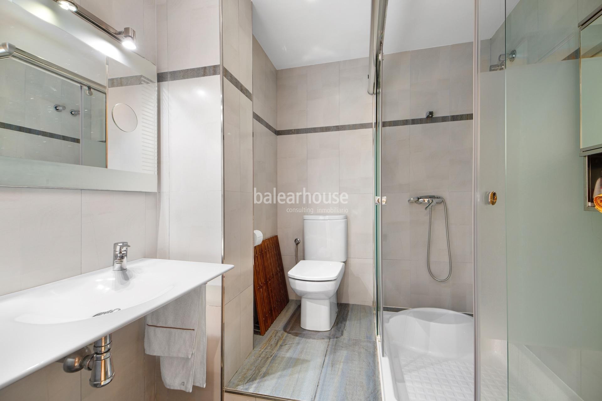 Excellent and bright flat of large dimensions located in the centre of Palma.