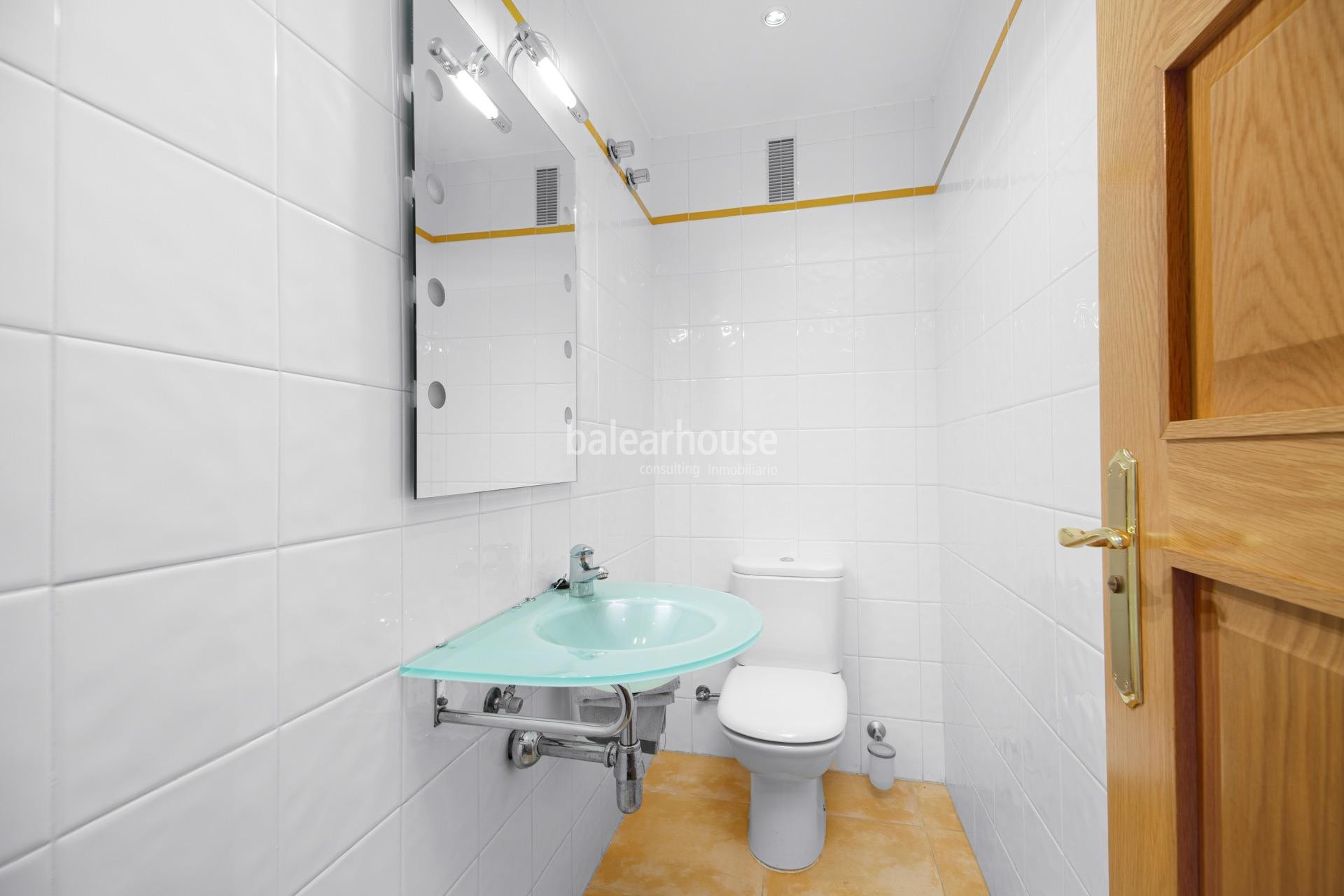 Excellent and bright flat of large dimensions located in the centre of Palma.