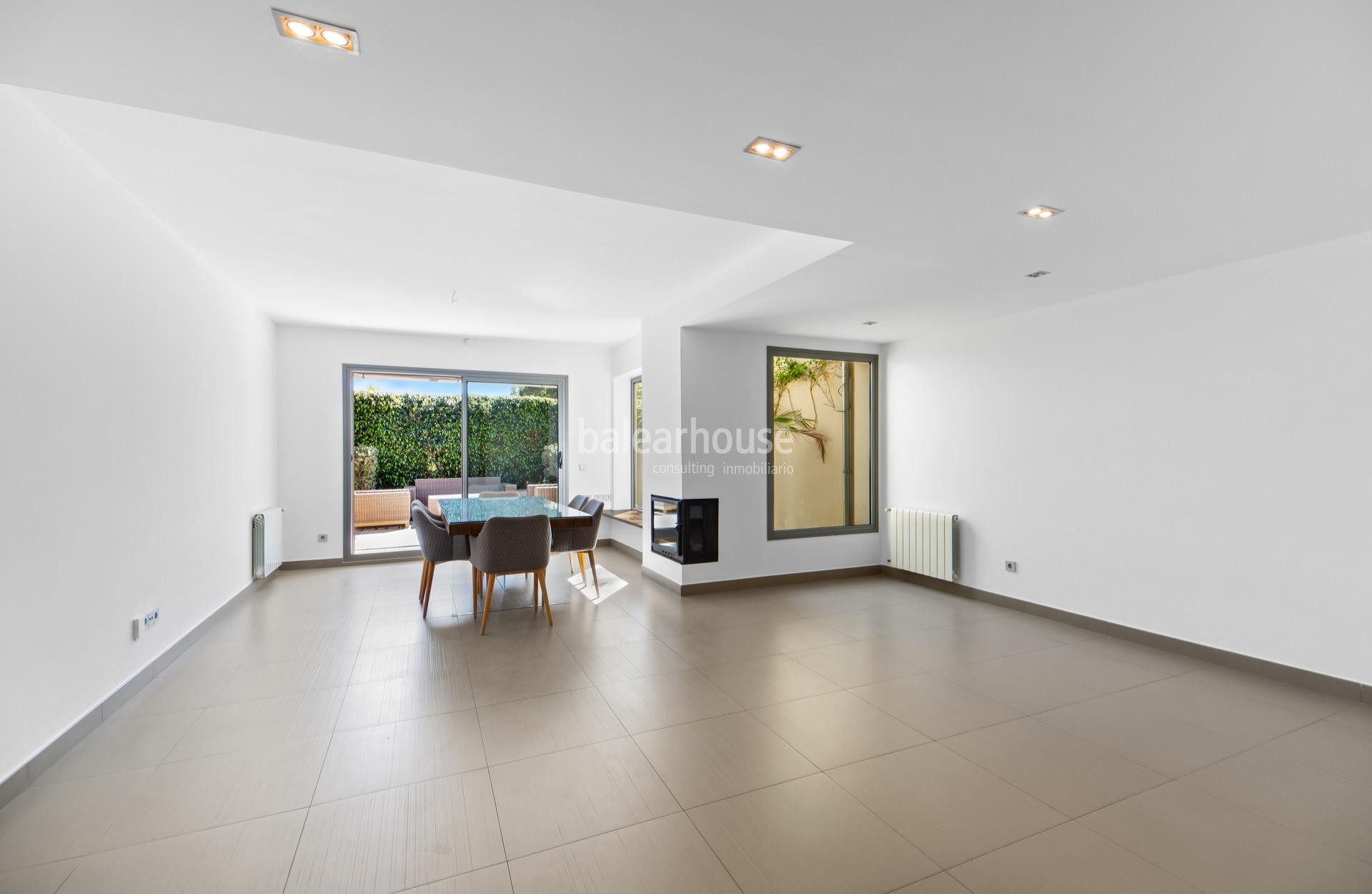 Excelente chalet pareado con modernos y luminosos interiores en el verde entorno de Sa Teulera