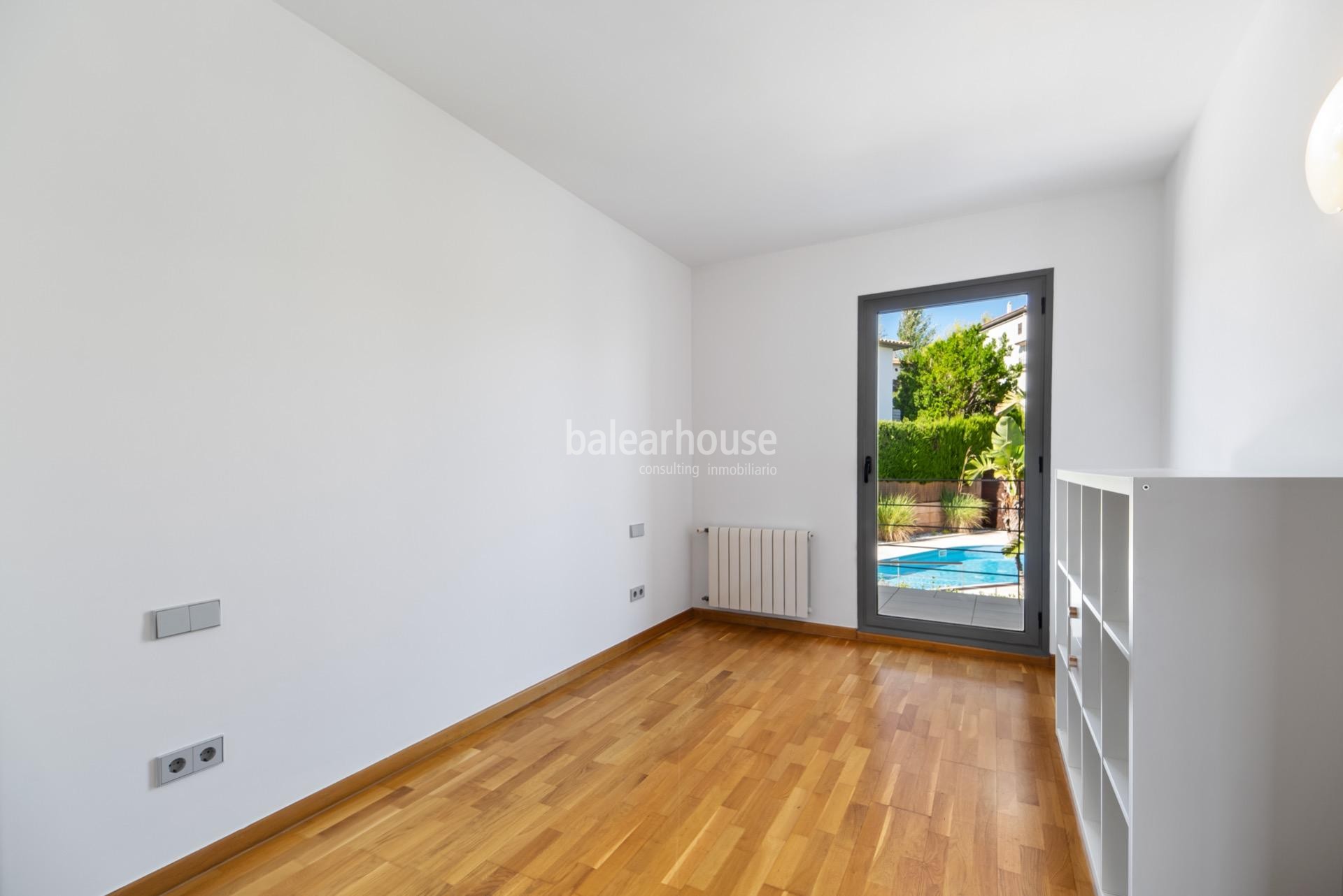 Excelente chalet pareado con modernos y luminosos interiores en el verde entorno de Sa Teulera