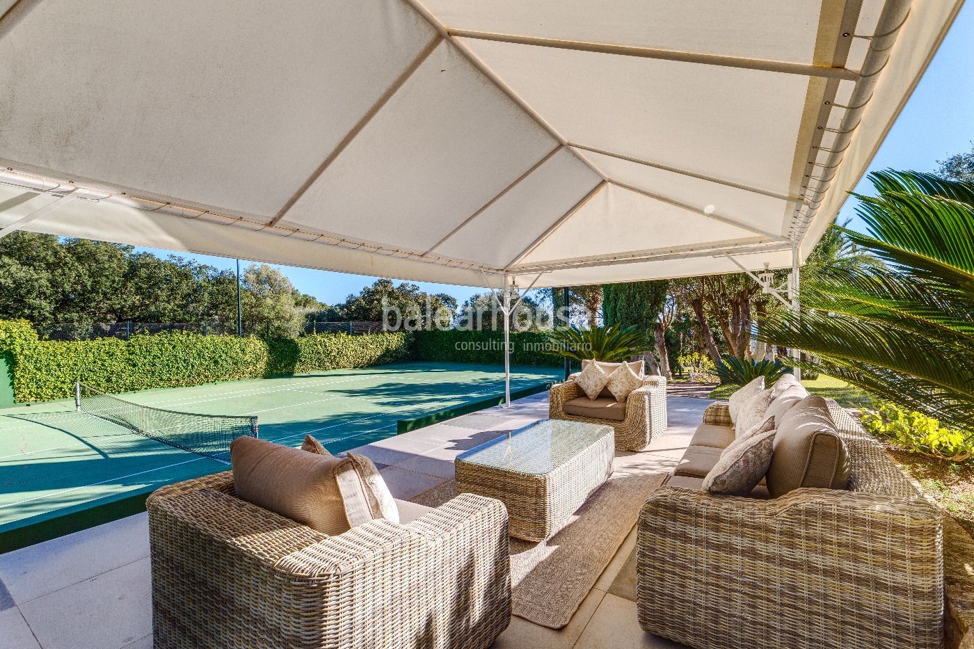 Luxus-Anwesen in Son Vida mit absoluter Privatsphäre und Panoramablicken auf die Bucht von Palma