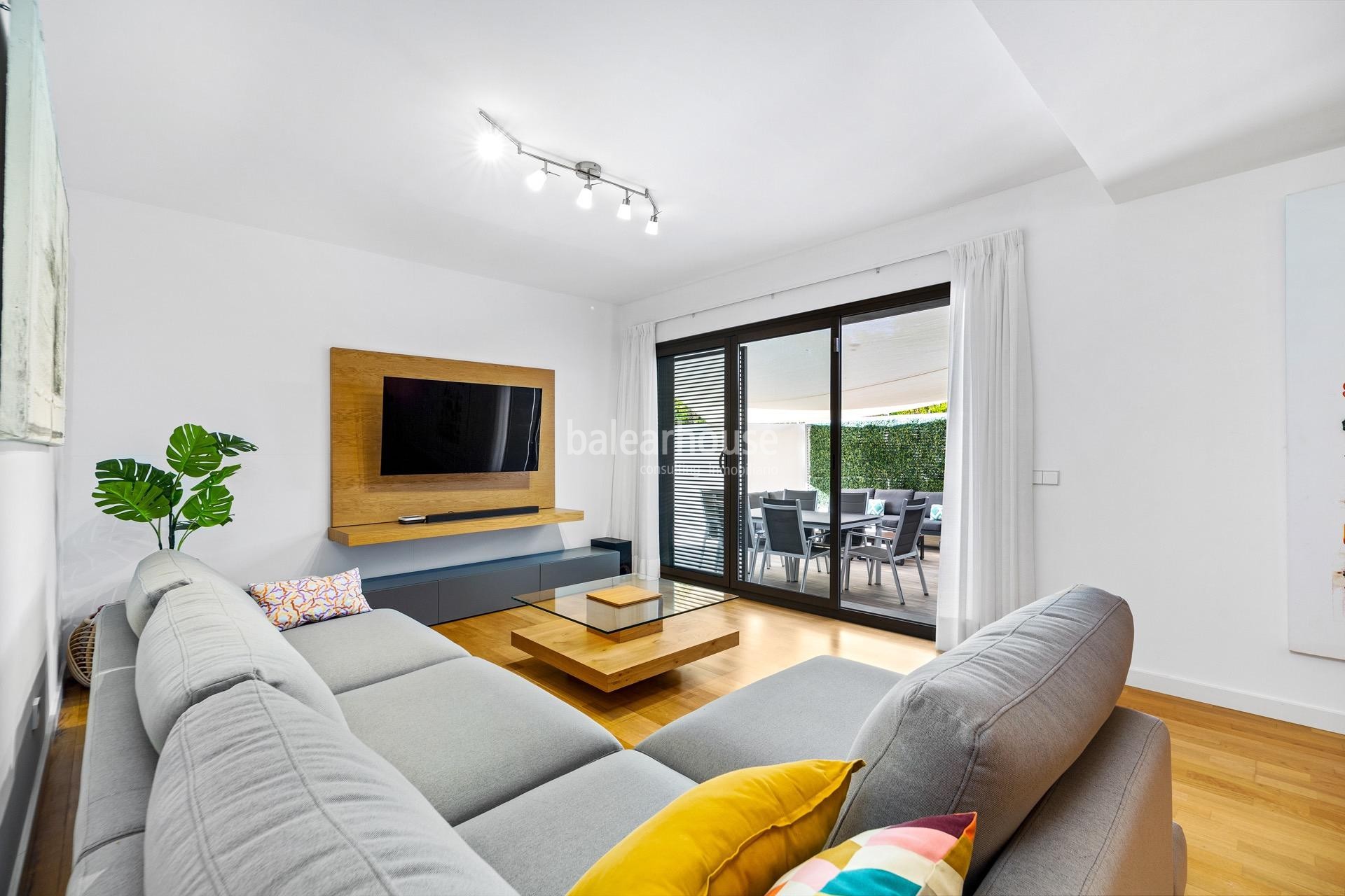 Excelente planta baja con grandes jardines y terrazas privadas junto al golf en Palma