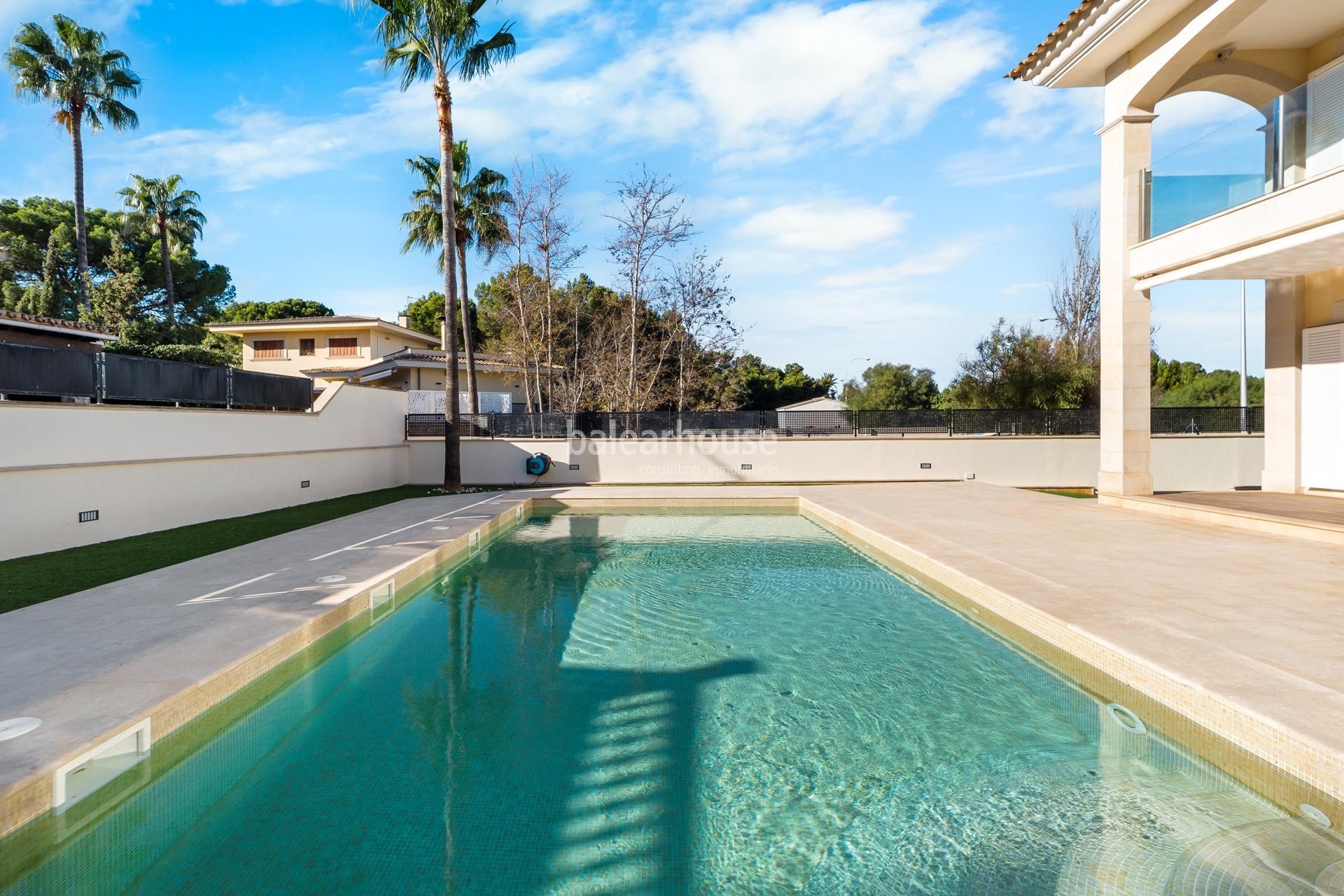 Preciosa villa moderna con terrazas y piscina cerca de la playa en la zona Las Maravillas
