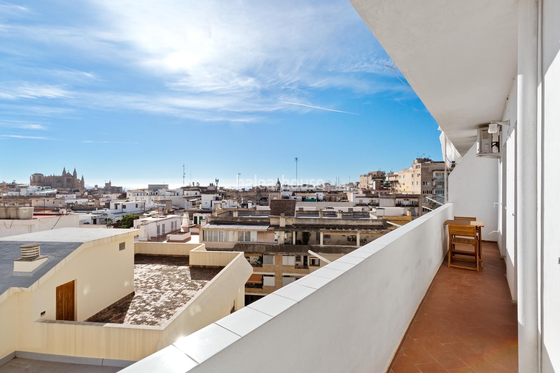 Large light-filled flat with terraces and spectacular views in Paseo Mallorca