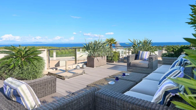 Elegantes Duplex-Penthouse mit spektakulärem Meerblick in Sol de Mallorca