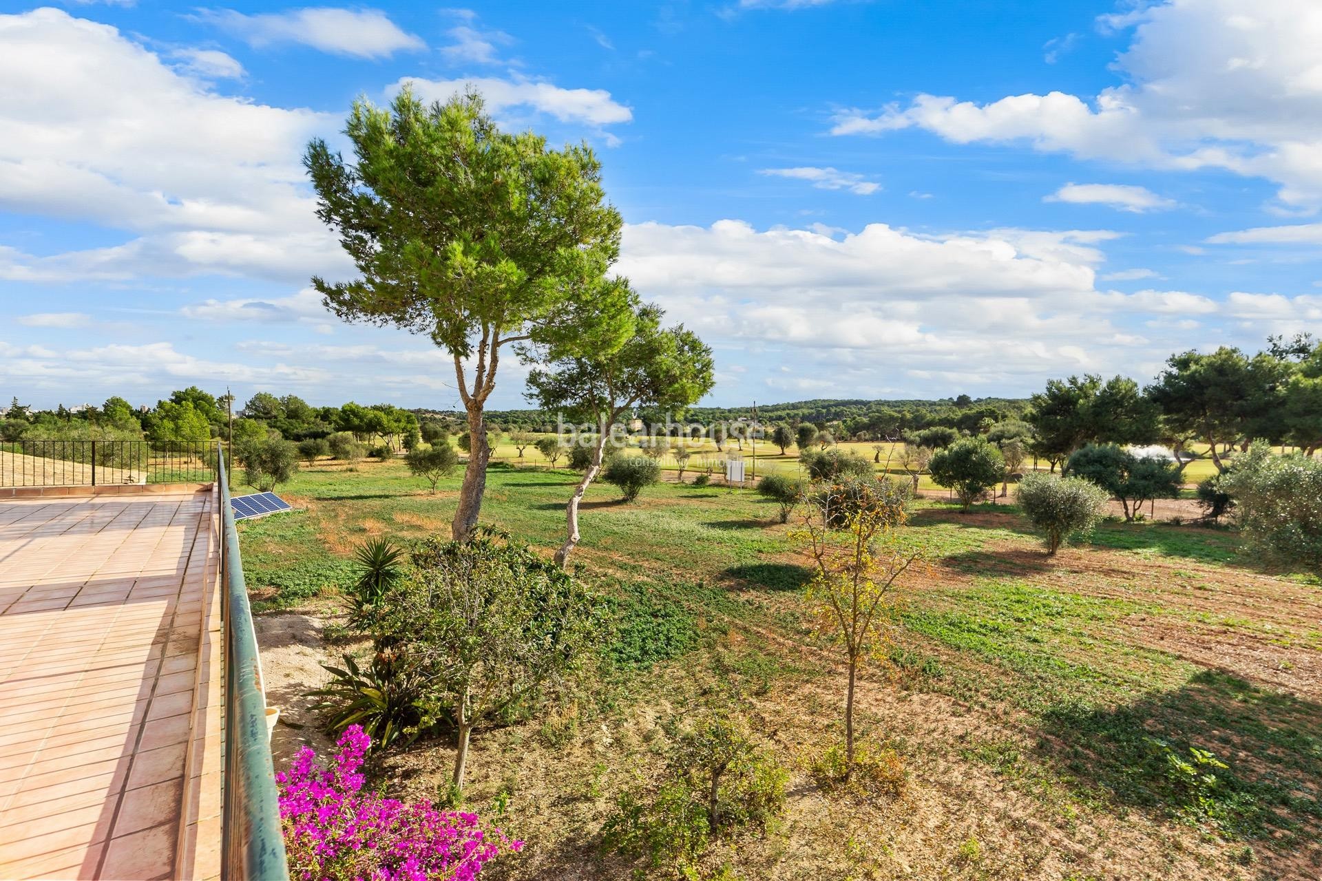 Wunderschöne mallorquinische Finca direkt am Golfplatz in der Nähe von Port Adriano.