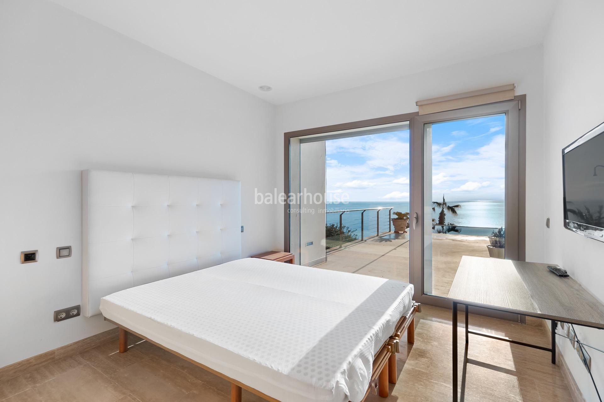 Splendid villa in Porto Cristo with stunning sea views next to beautiful coves