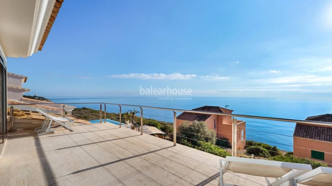 Magnificent villa in Porto Cristo with stunning sea views next to beautiful coves