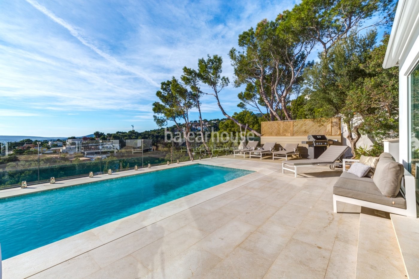 Fabelhafte moderne Design-Villa mit schönem Meerblick in Costa d'en Blanes.