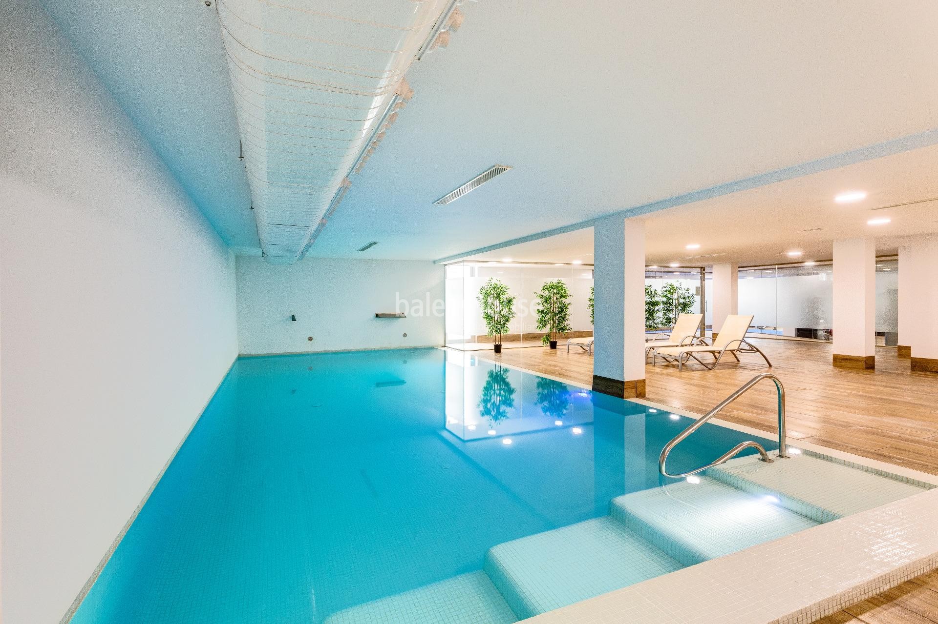 Fabelhaftes Penthouse mit Golfblick, Solarium und privatem Pool in einer gepflegten Anlage in Palma