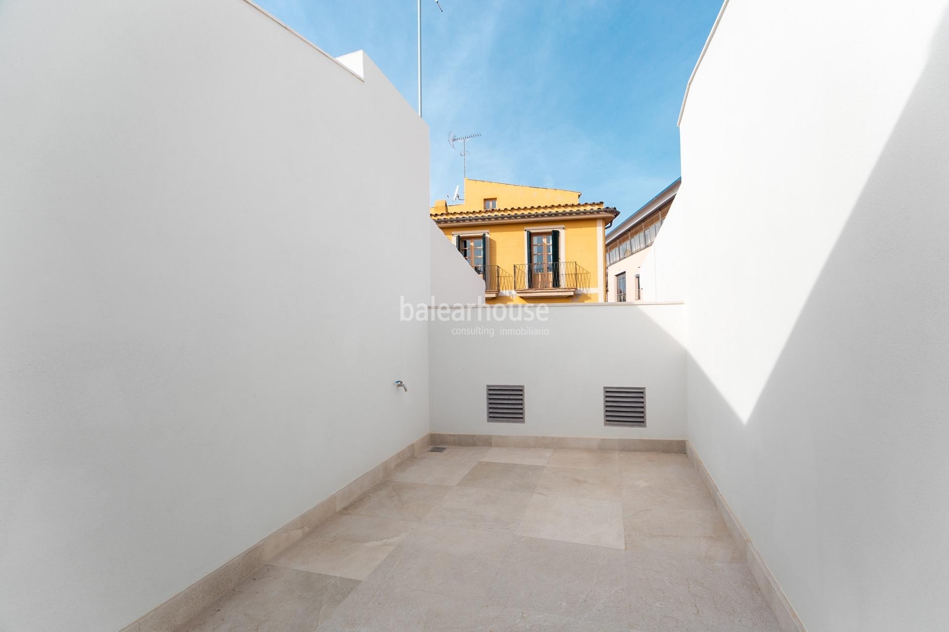 Design und Tradition in diesem exklusiven neuen Haus im historischen Zentrum von Palma