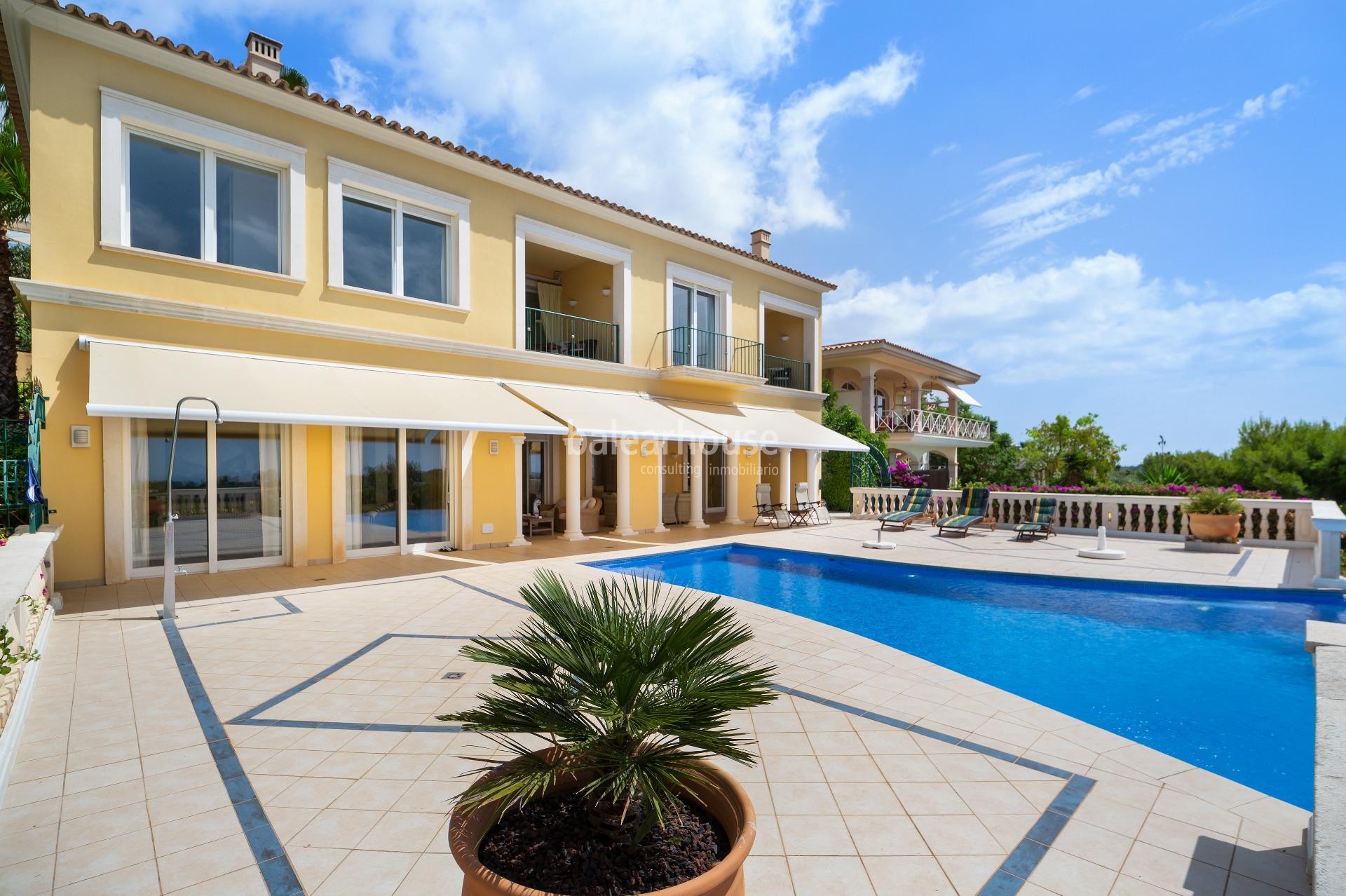 Helle Villa im mediterranen Stil mit schönem Meerblick in Bendinat