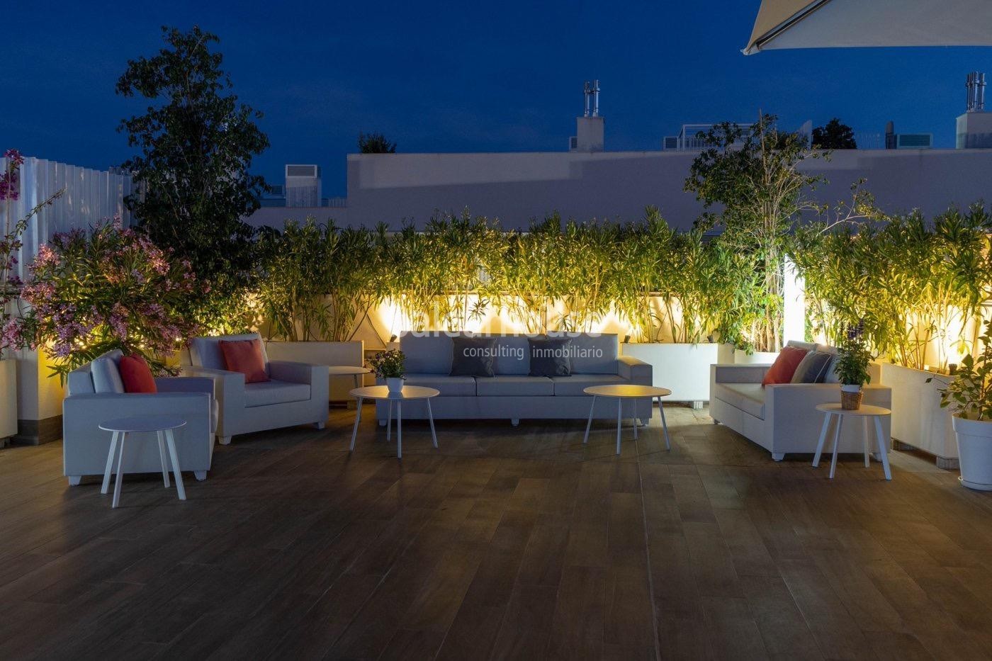 Fantastic penthouse with private solarium in a well-kept complex in front of the golf in Palma