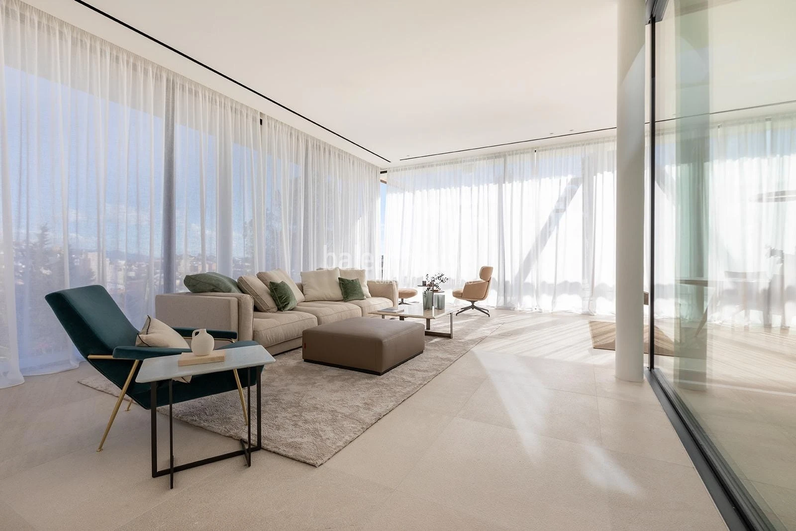 Spectacular new designer villa with high qualities and fantastic views of the hills of Palma.