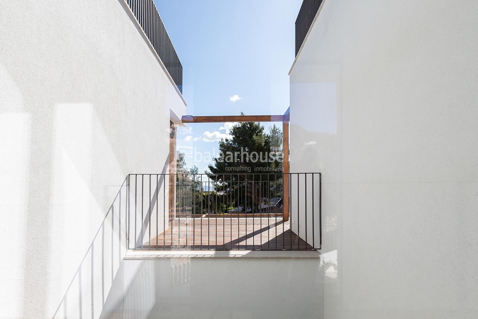 Espectacular villa nueva de diseño con altas calidades y fantásticas vistas a las colinas de Palma.
