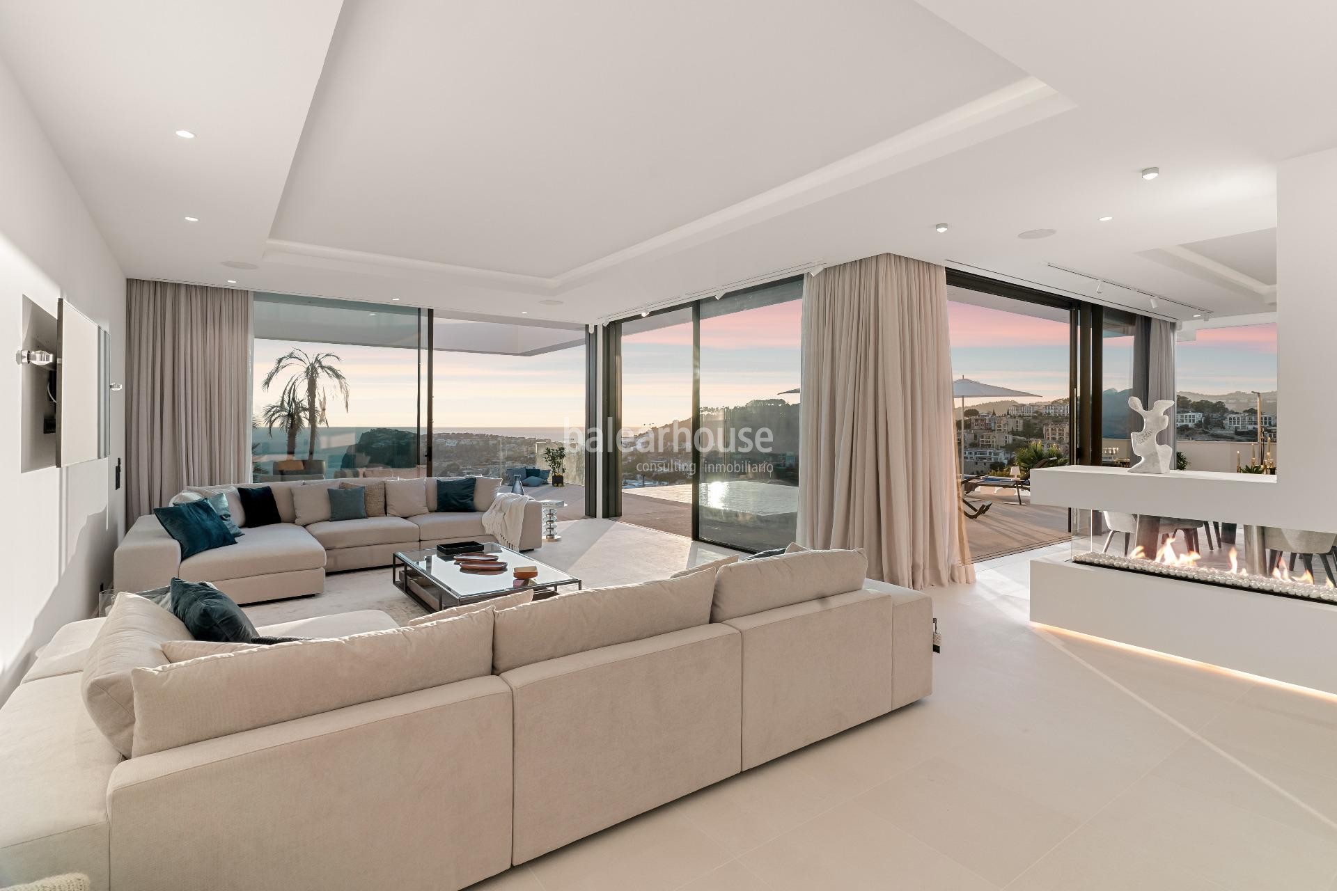 Spectacular sea views from every angle in this exclusive new build villa located in Cala Llamp.