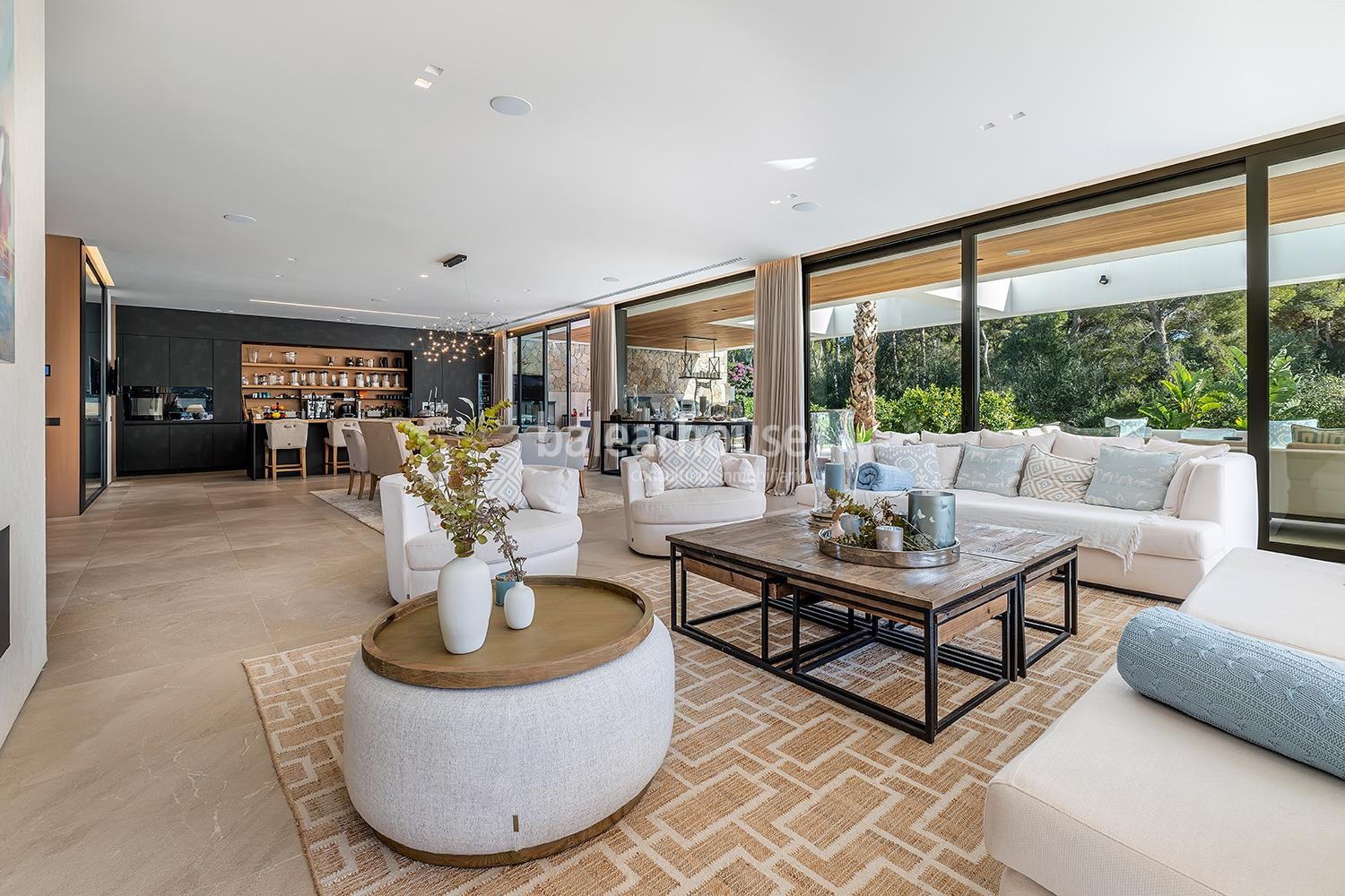 Moderne Luxusvilla in erster Linie Golf in Nova Santa Ponsa