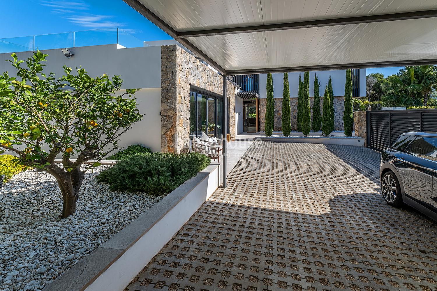 Moderne Luxusvilla in erster Linie Golf in Nova Santa Ponsa