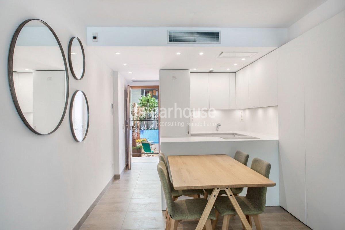 Excellent brand new penthouse with private terrace and common pool area with solarium in Palma.