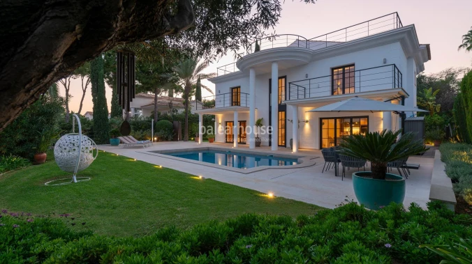 Elegant and bright newly refurbished villa in exclusive residential area