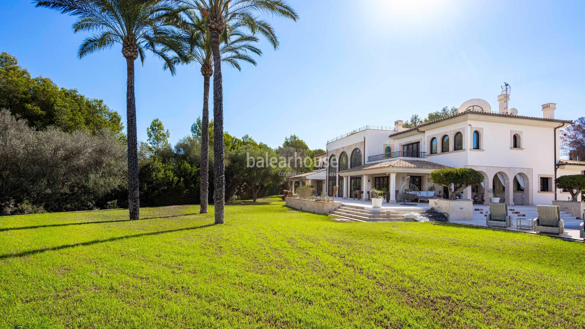 Villa with separated guest house and football pitch in front line golf in Nova Santa Ponsa