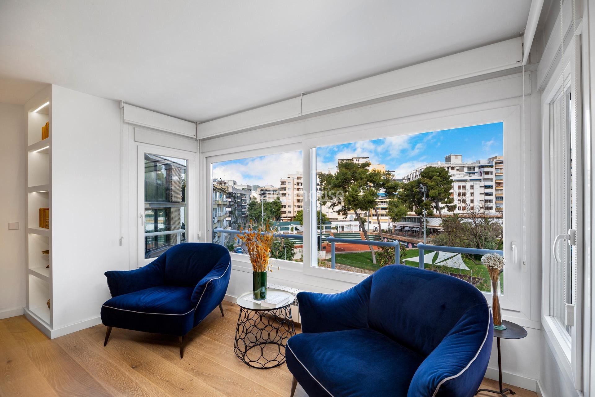 Gran piso moderno lleno de luz y con las más altas calidades en la excelente zona de Santa Catalina