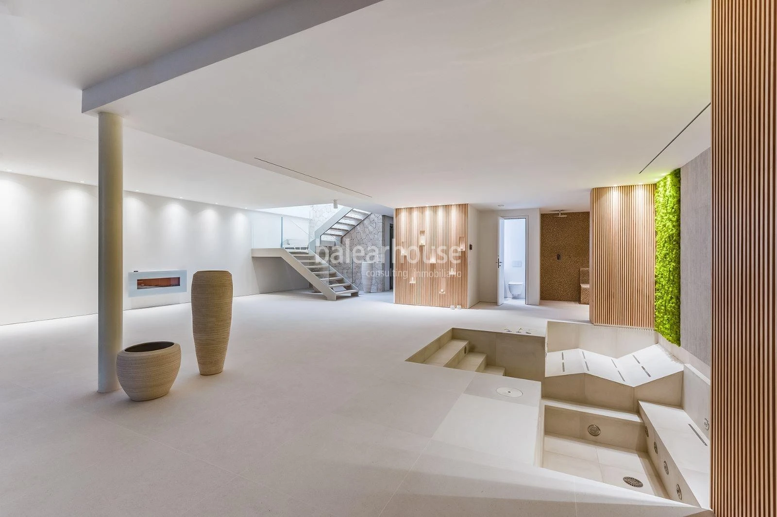 Espectacular villa de diseño contemporáneo con altas calidades y preciosas vistas al mar en Bendinat