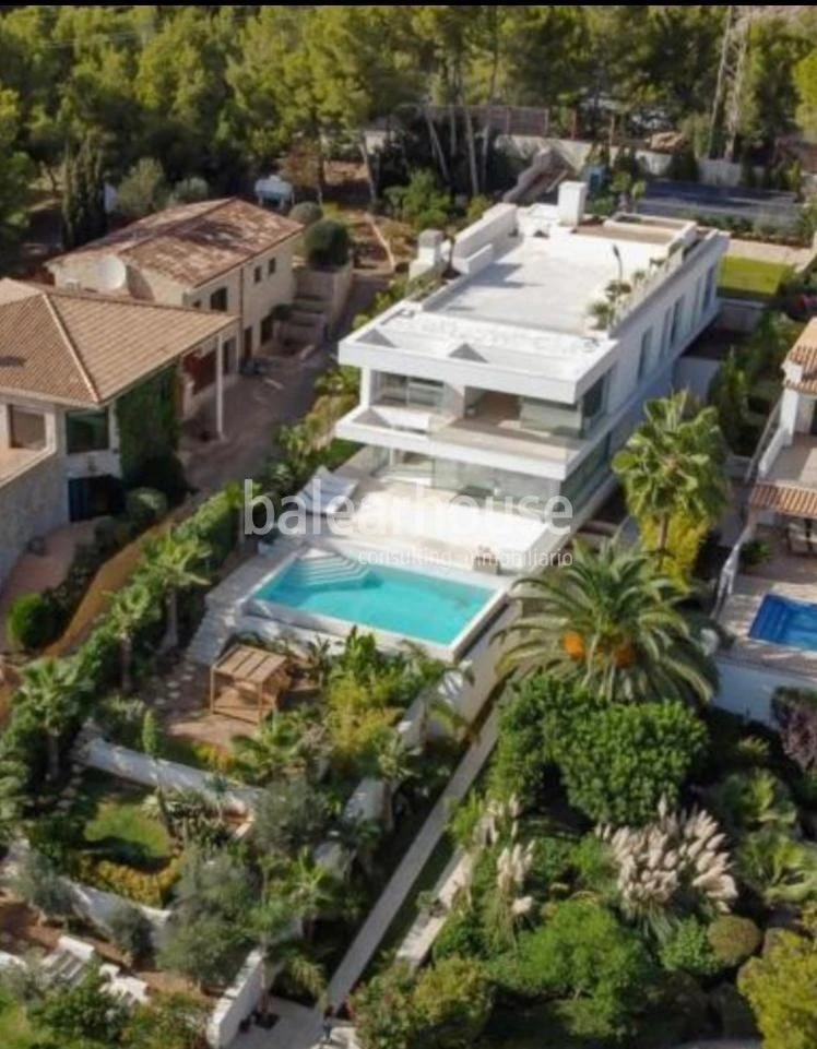 Espectacular villa de diseño contemporáneo con altas calidades y preciosas vistas al mar en Bendinat