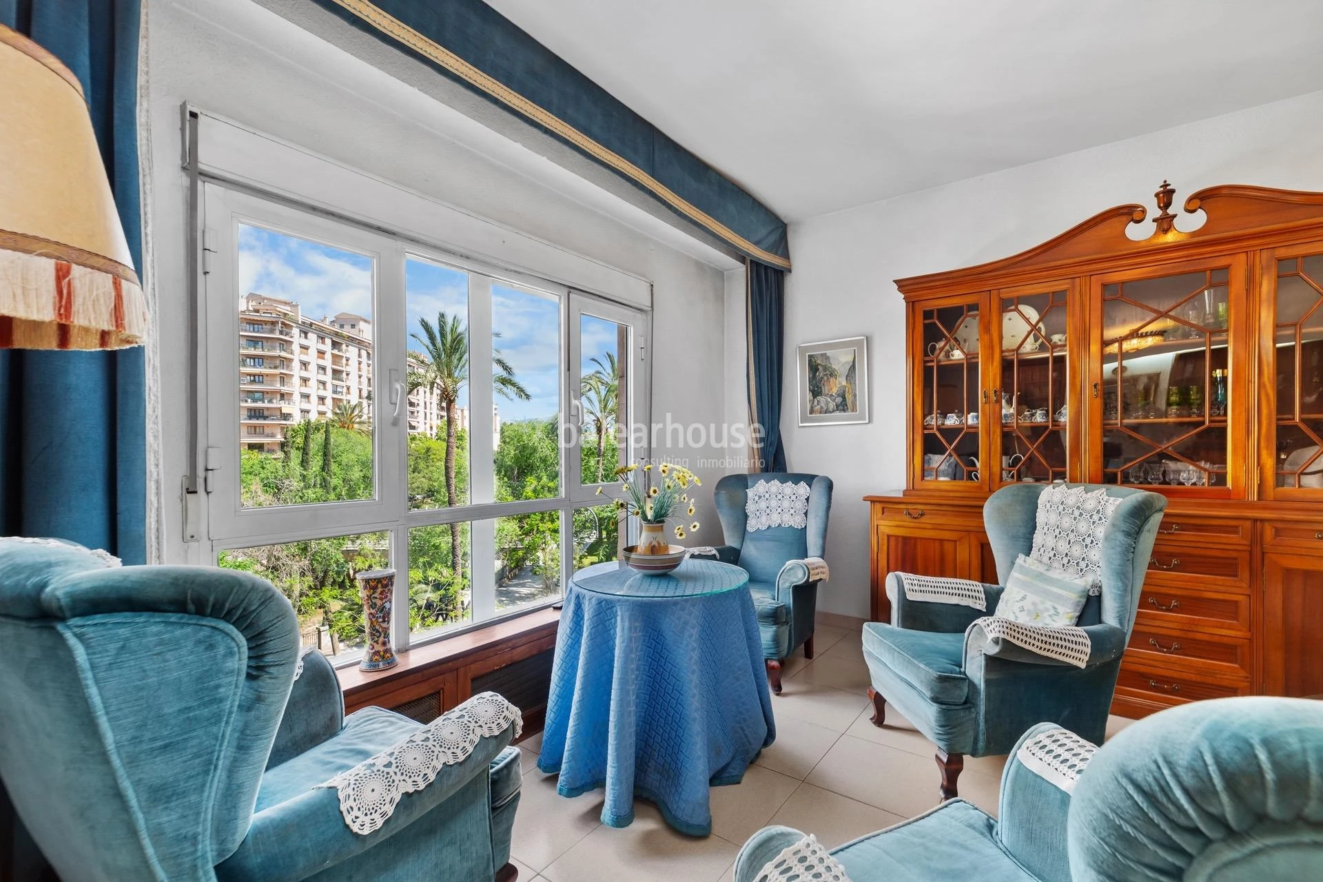 Large apartment full of light that overlooks all the splendor of Paseo Mallorca in Palma