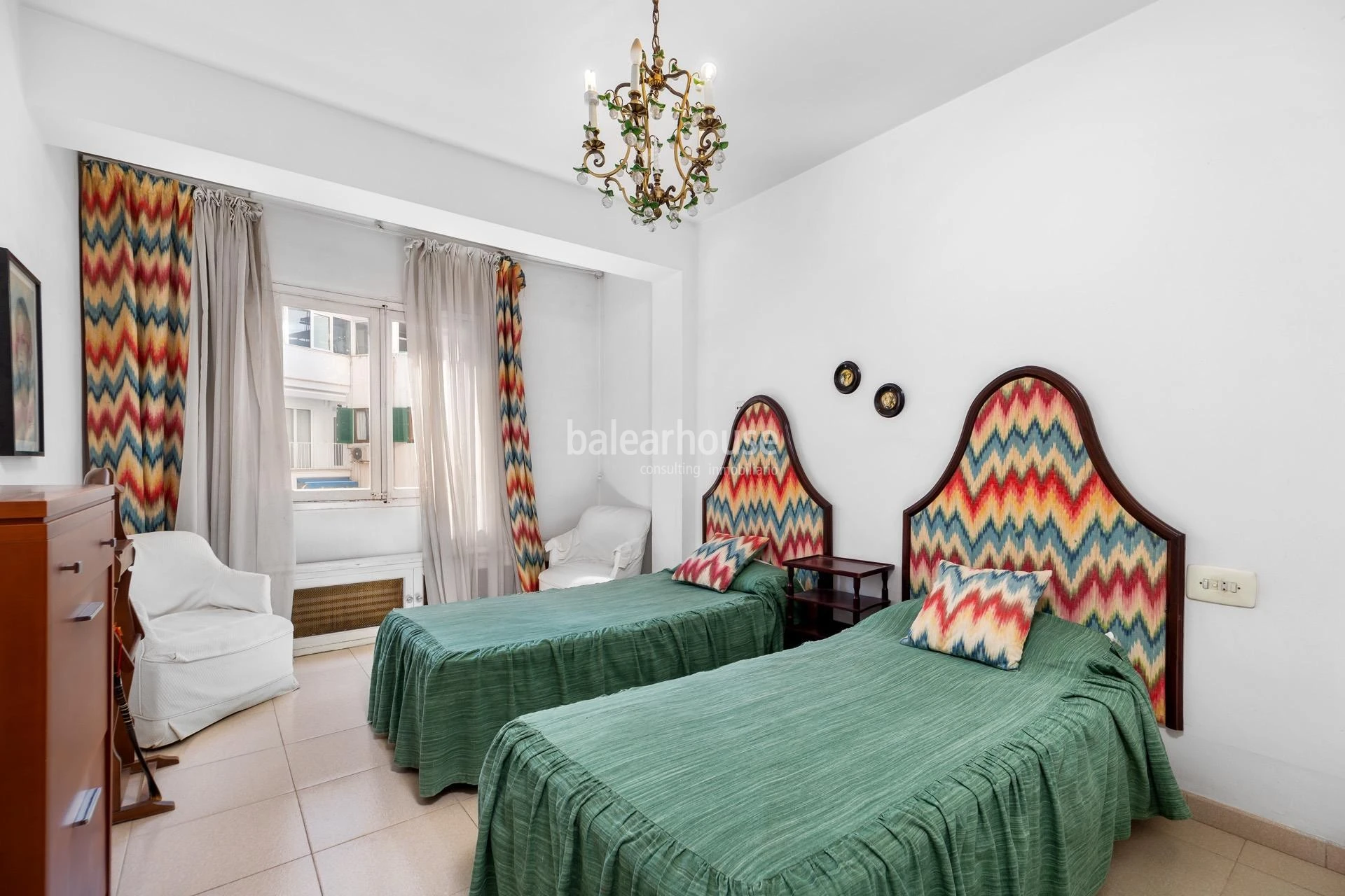 Large apartment full of light that overlooks all the splendor of Paseo Mallorca in Palma