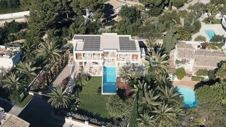 Außergewöhnliches Grundstück mit Meerblick und Villenprojekt im exklusiven Puerto de Andratx
