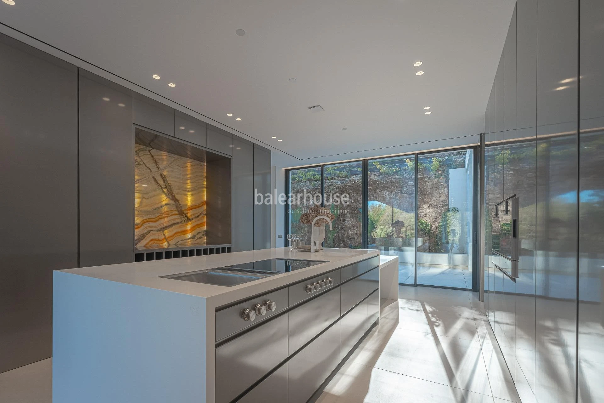 Spectacular avant-garde villa with large outdoor garden spaces and terraces in Son Vida
