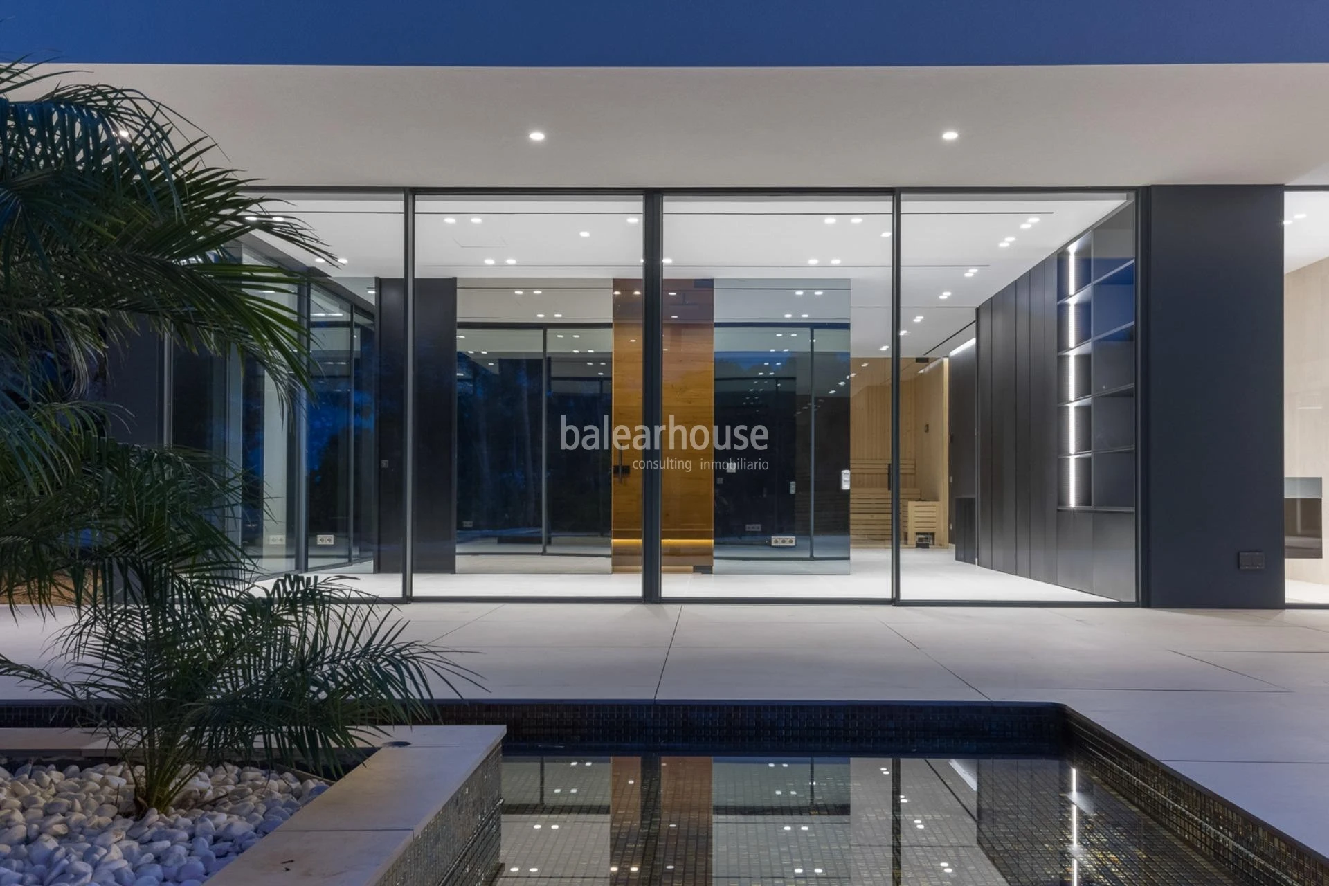 Spectacular avant-garde villa with large outdoor garden spaces and terraces in Son Vida