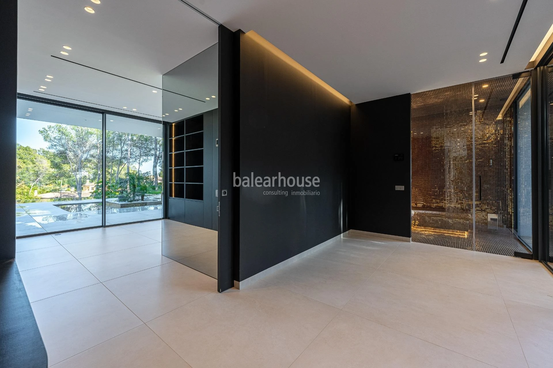 Spectacular avant-garde villa with large outdoor garden spaces and terraces in Son Vida
