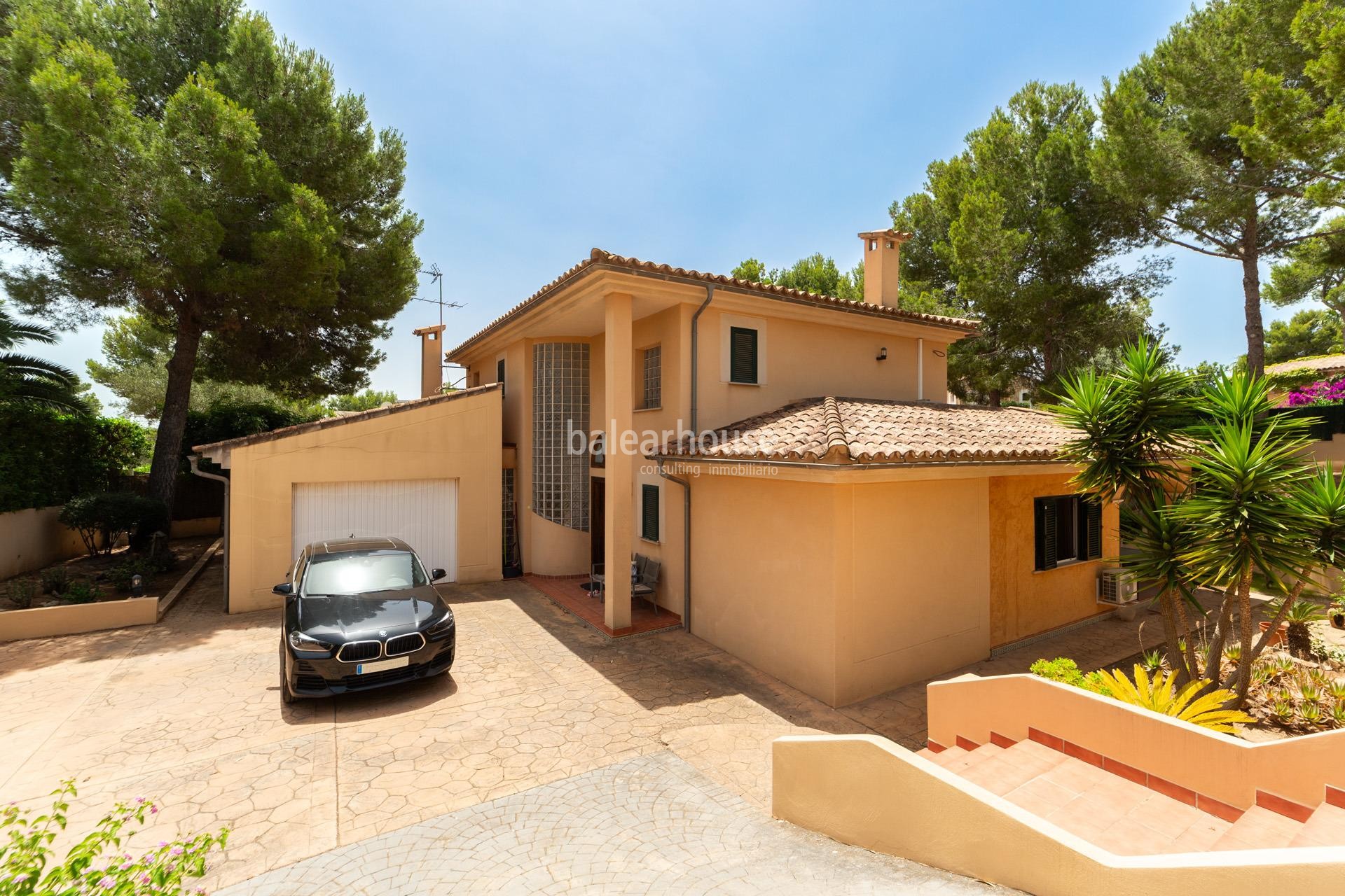 Luminosa villa de estilo mediterráneo en zona elegante y exclusiva en Nova Santa Ponsa