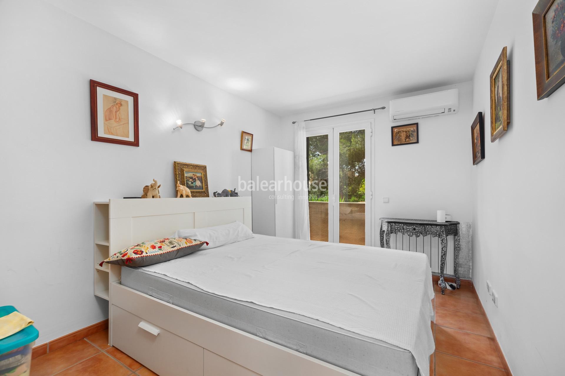 Luminosa villa de estilo mediterráneo en zona elegante y exclusiva en Nova Santa Ponsa