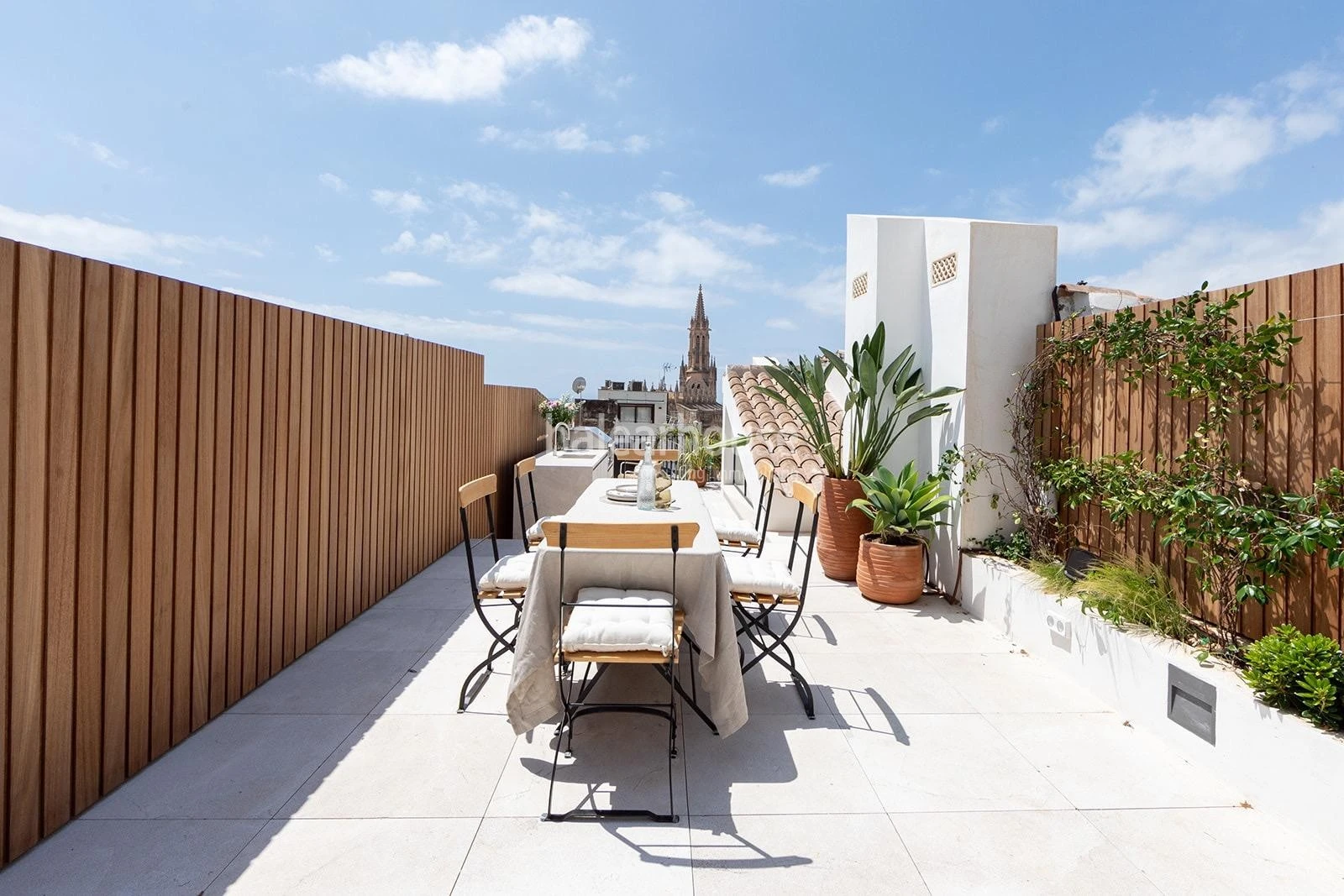 Unverbaubarer Blick über die Stadt in diesem Duplex-Penthouse mit Solarium im historischen Stadtzent