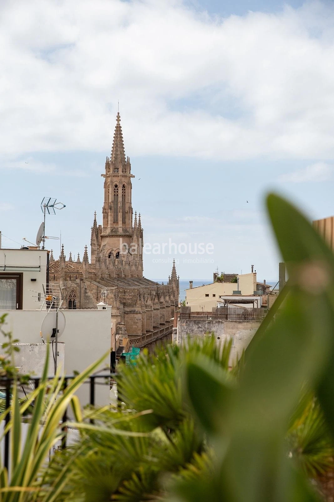 Unverbaubarer Blick über die Stadt in diesem Duplex-Penthouse mit Solarium im historischen Stadtzent