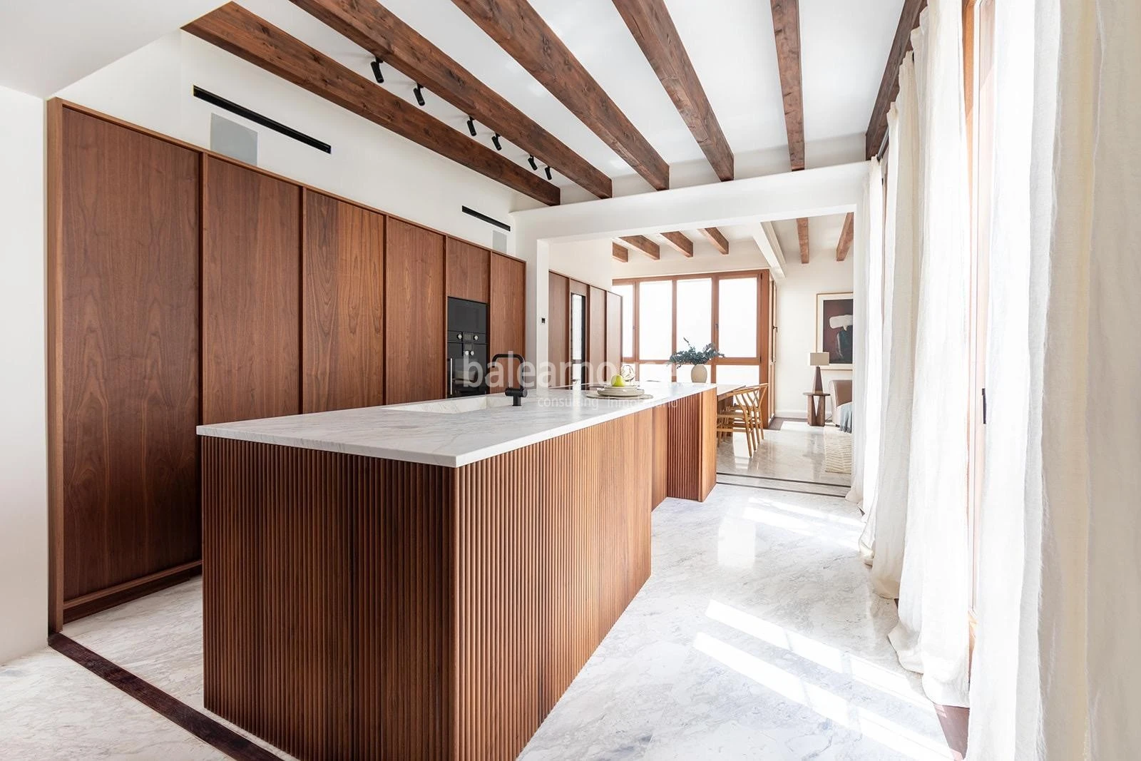 Unverbaubarer Blick über die Stadt in diesem Duplex-Penthouse mit Solarium im historischen Stadtzent