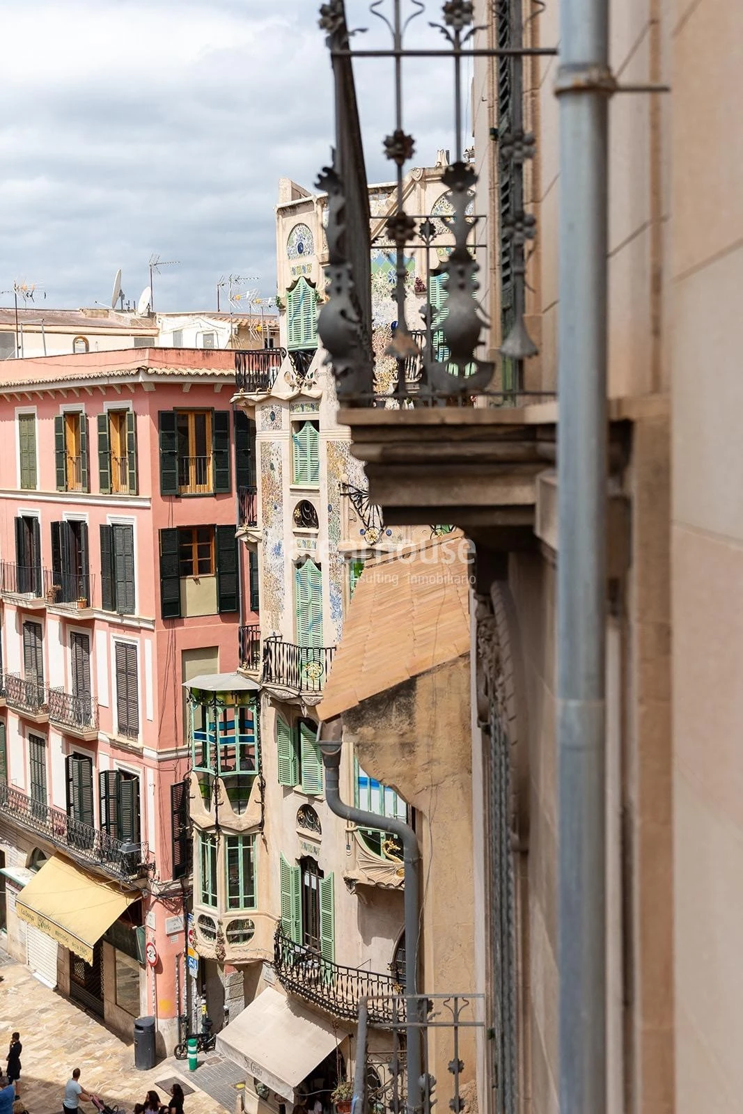 Unverbaubarer Blick über die Stadt in diesem Duplex-Penthouse mit Solarium im historischen Stadtzent