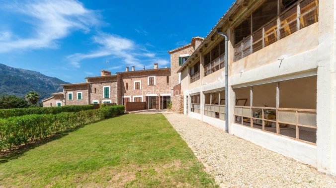 Charming new villa in Fornalutx with pool and stunning views of the Tramuntana