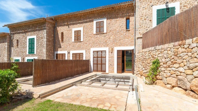 Stunning views over the Tramuntana in this fabulous new villa in Fornalutx