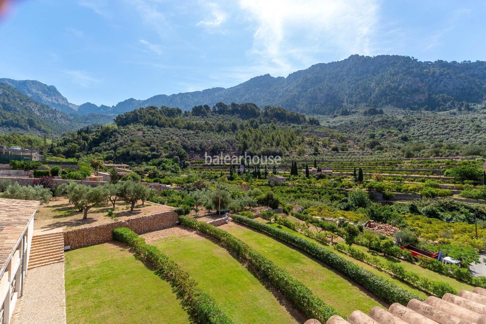 Stunning views over the Tramuntana in this fabulous new villa in Fornalutx