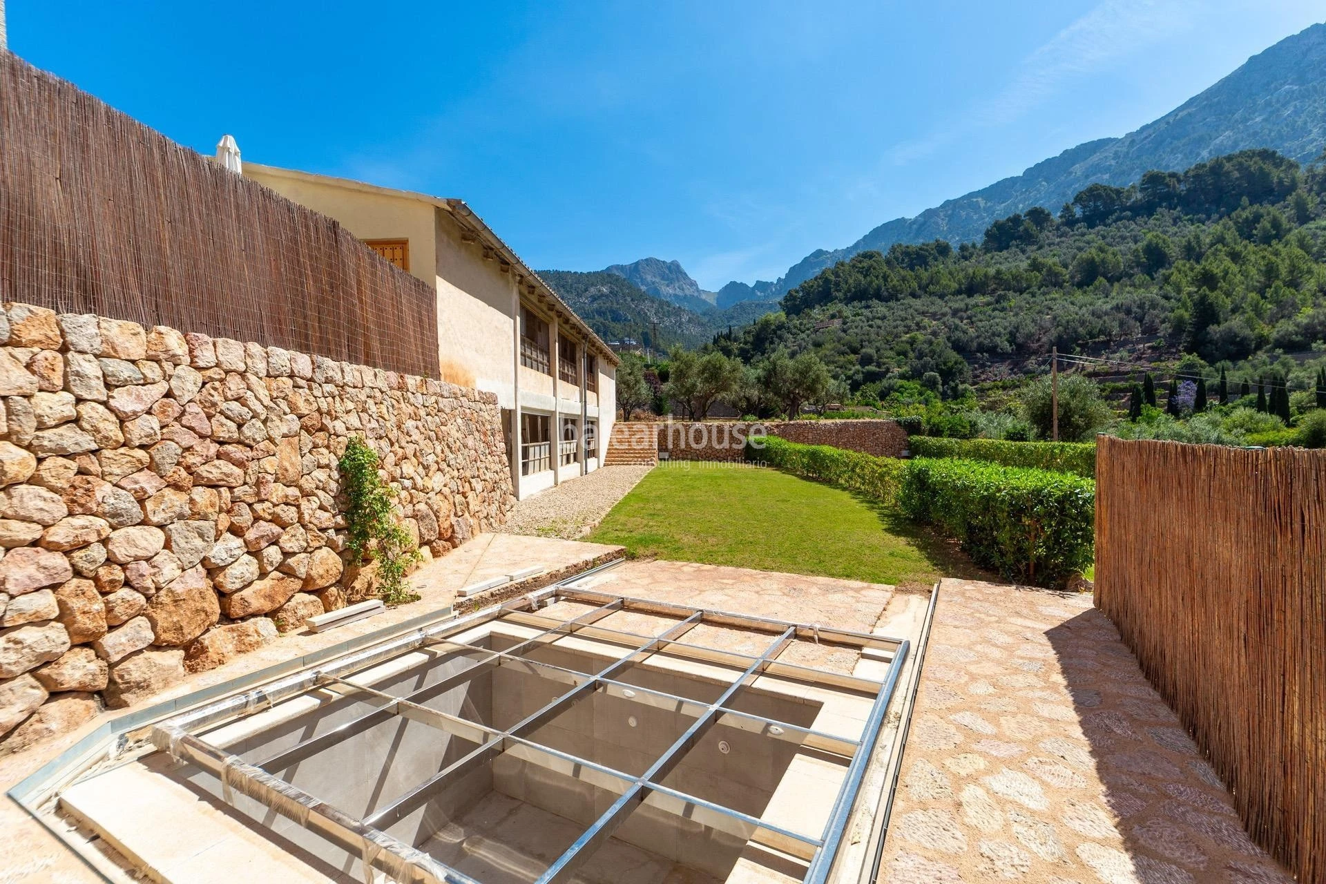 Stunning views over the Tramuntana in this fabulous new villa in Fornalutx